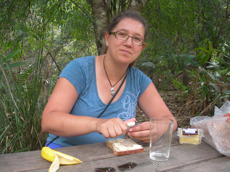 Sirée knows what to do with a banana